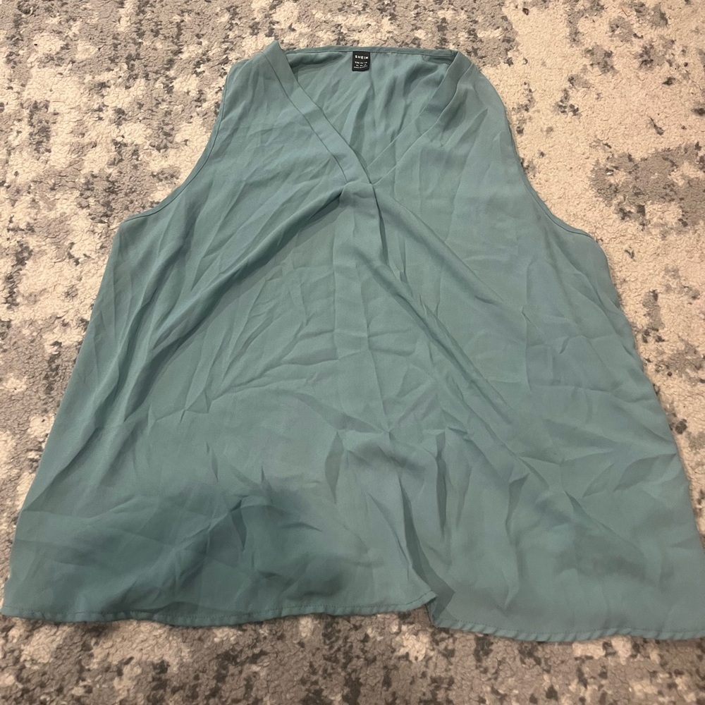 SHEIN Green Sleeveless Tank Top